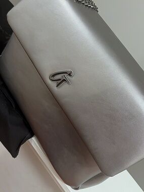GLAMAHOLIC PLATINUM FLAPBAG